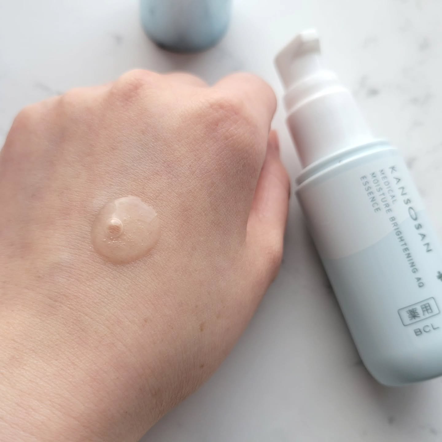 乾燥さん 薬用水分力ブライトニングエッセンス【医薬部外品】/乾燥さん/美容液を使ったクチコミ（3枚目）