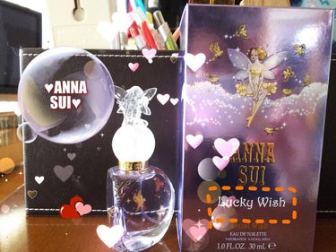 🌸ANNA SUI  ラッキーウイッシュ🌸



🍀甘すぎず、でも華やかな香りです。 瓶の女の子がセクシーです✨

🍀バニラほどの甘さではなく、でも柑橘系でもなく、フレッシュグリーンのような香りもします