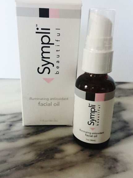 Sympli Beautiful イルミネイティング アンチオキシダント フェイシャルオイル