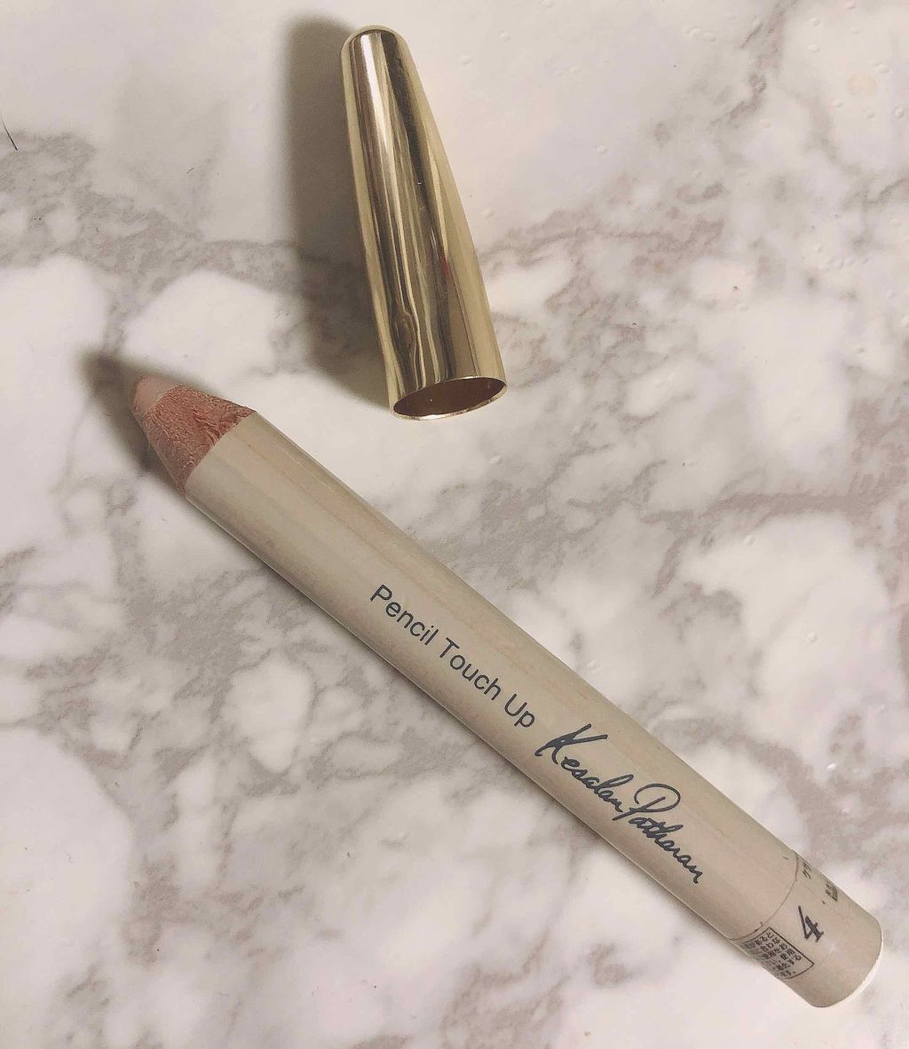 ケサランパサラン ペンシル タッチ アップのクチコミ「ケセランパサラン
ペンシル タッチ アップ
(ファンデーション)

写真は04です。

いくら.....」（1枚目）