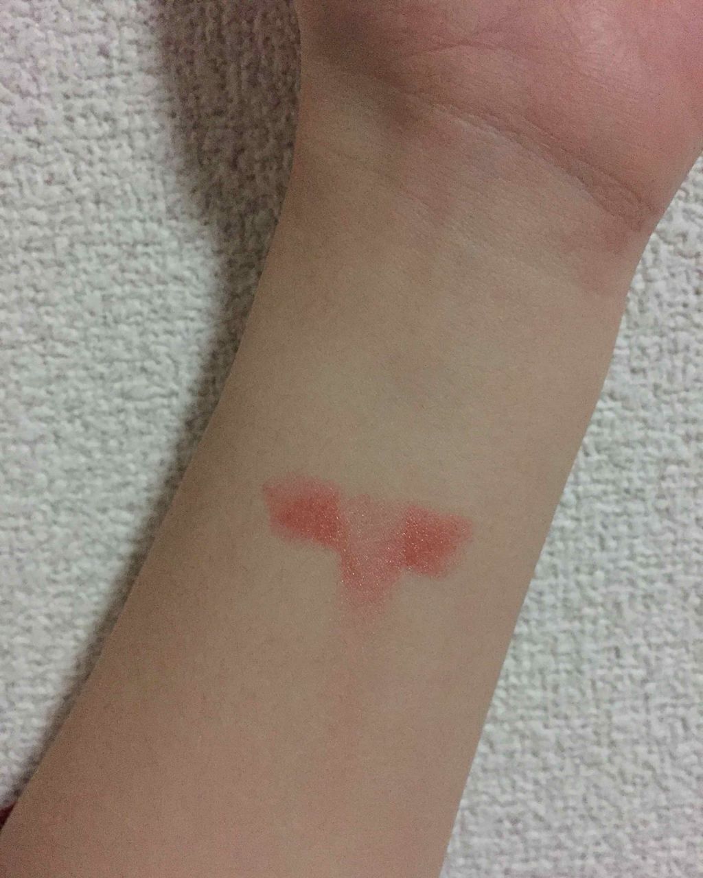 ラスティンググロスリップ/CEZANNE/口紅を使ったクチコミ（3枚目）