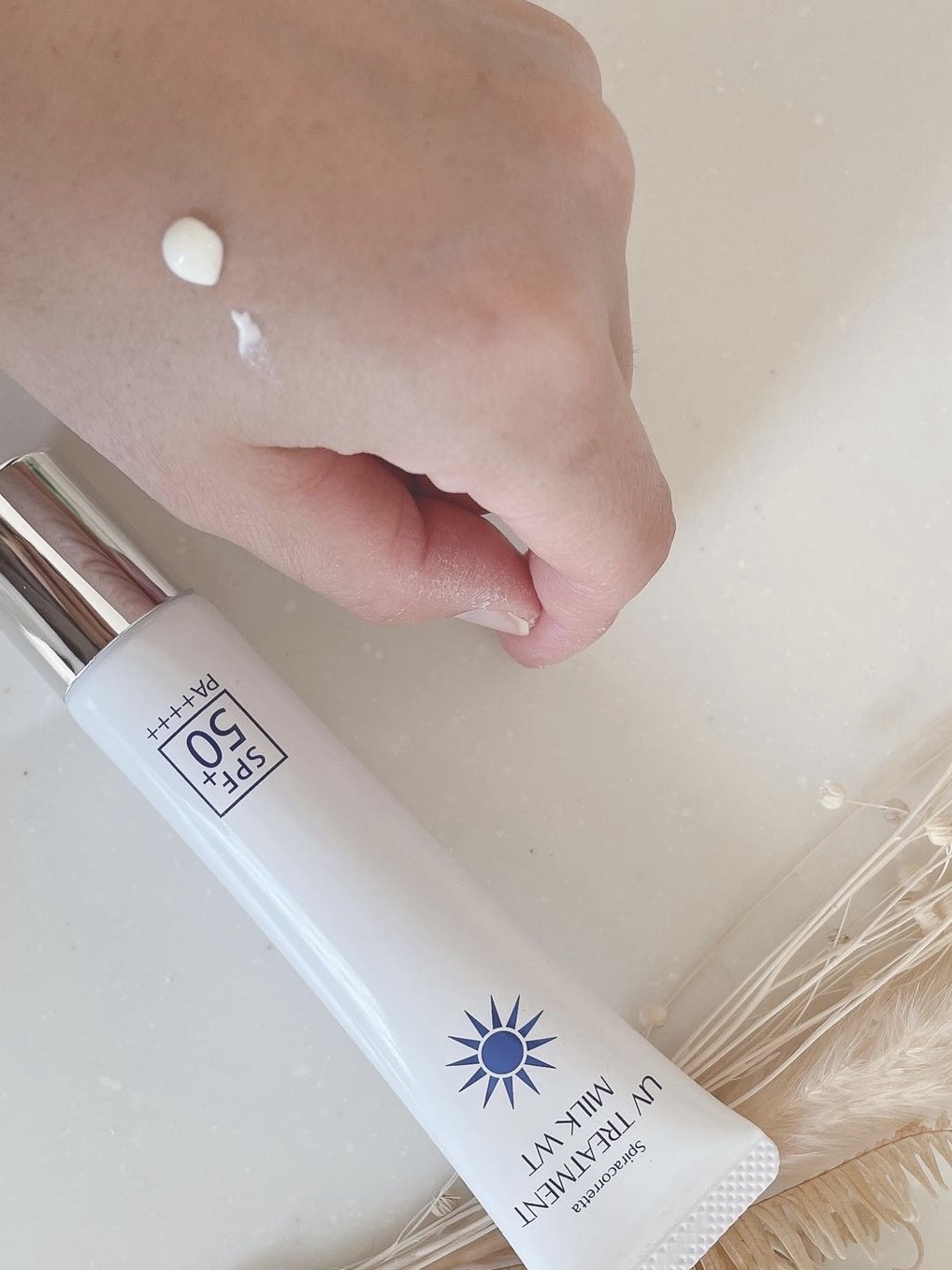 スピラコレッタ UVトリートメントミルクWTSP /日本ライフ製薬/化粧下地を使ったクチコミ（3枚目）