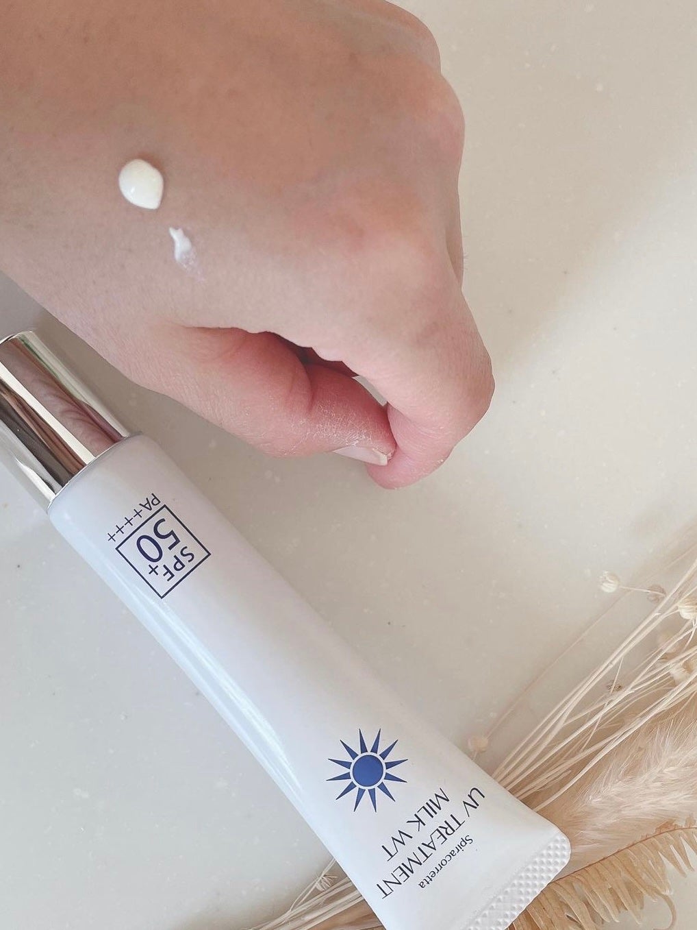 スピラコレッタ UVトリートメントミルクWTSP /日本ライフ製薬/化粧下地を使ったクチコミ(3枚目)