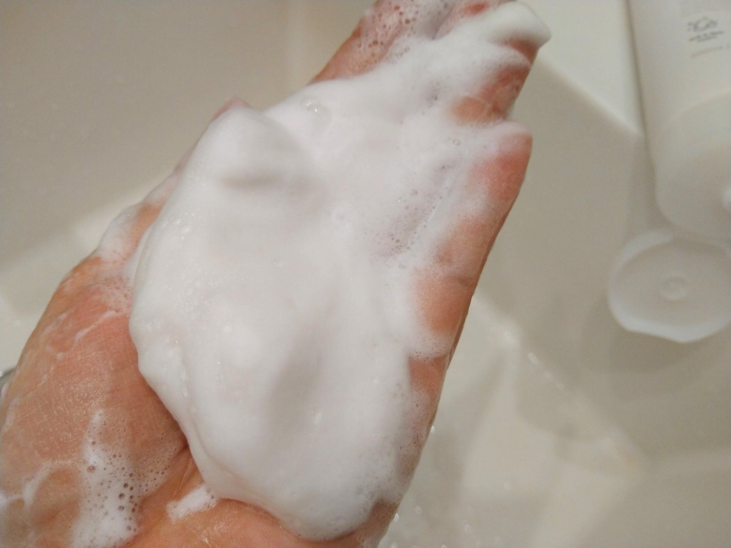 ダブルショットLHA毛穴ケアクレンジングフォーム /LUOKI/クレンジングクリームを使ったクチコミ(4枚目)