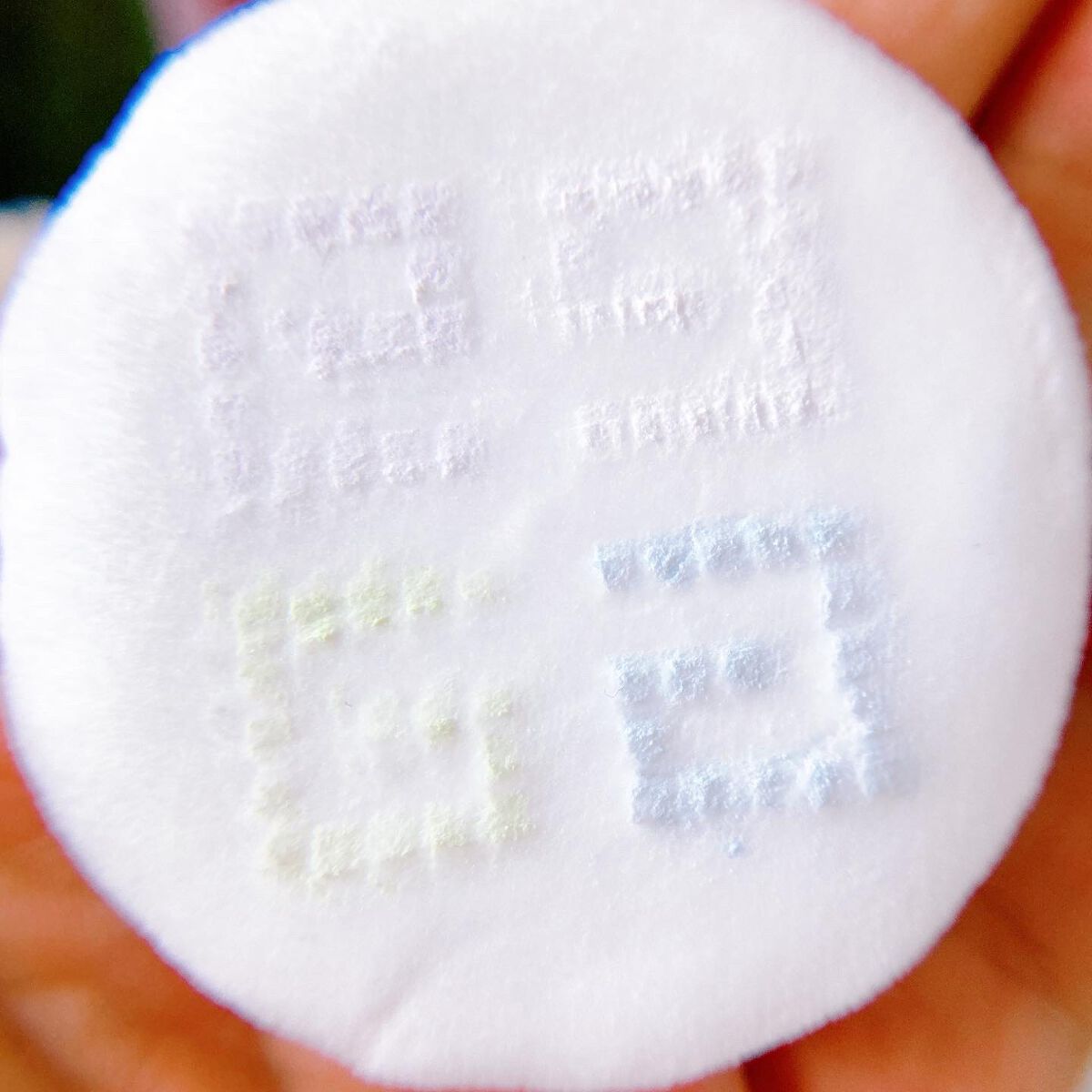 プリズム・リーブル/GIVENCHY/ルースパウダーを使ったクチコミ（2枚目）