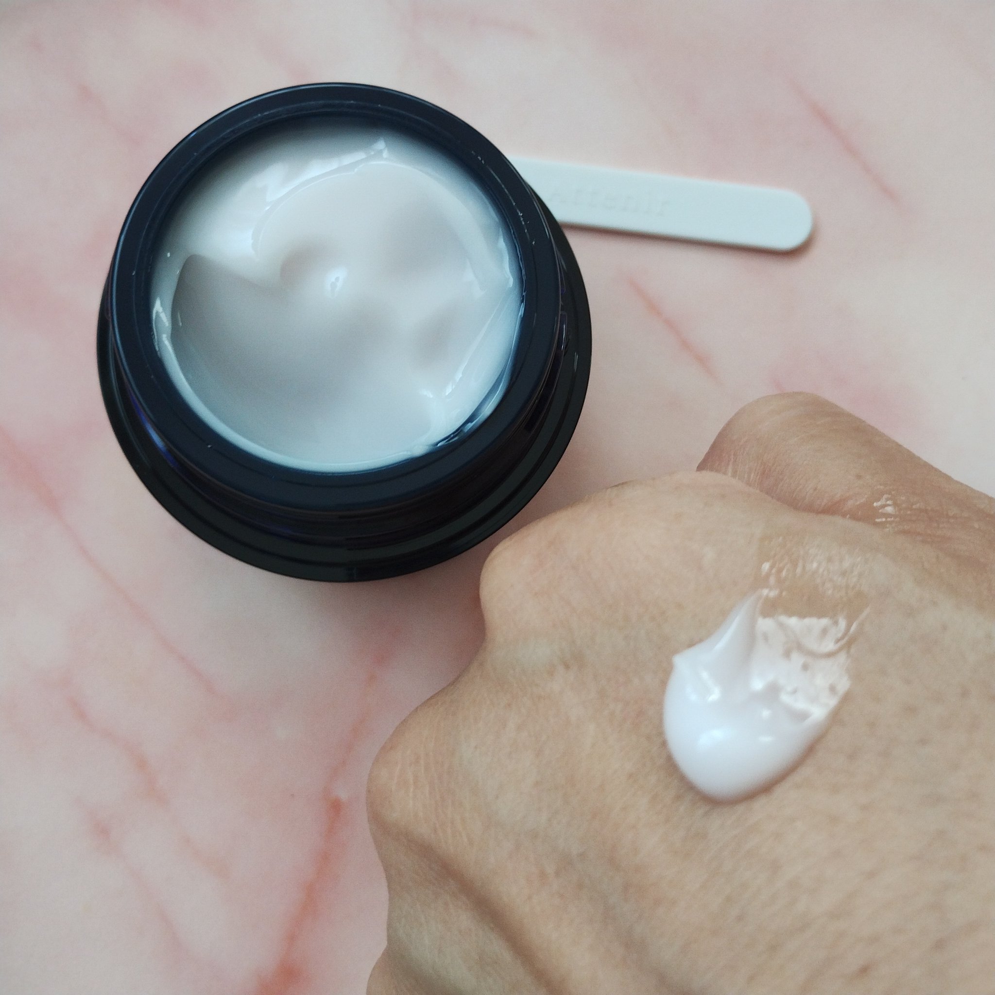 アテニア ミッドナイトモイスチャライザー/アテニア/フェイスクリームを使ったクチコミ（3枚目）