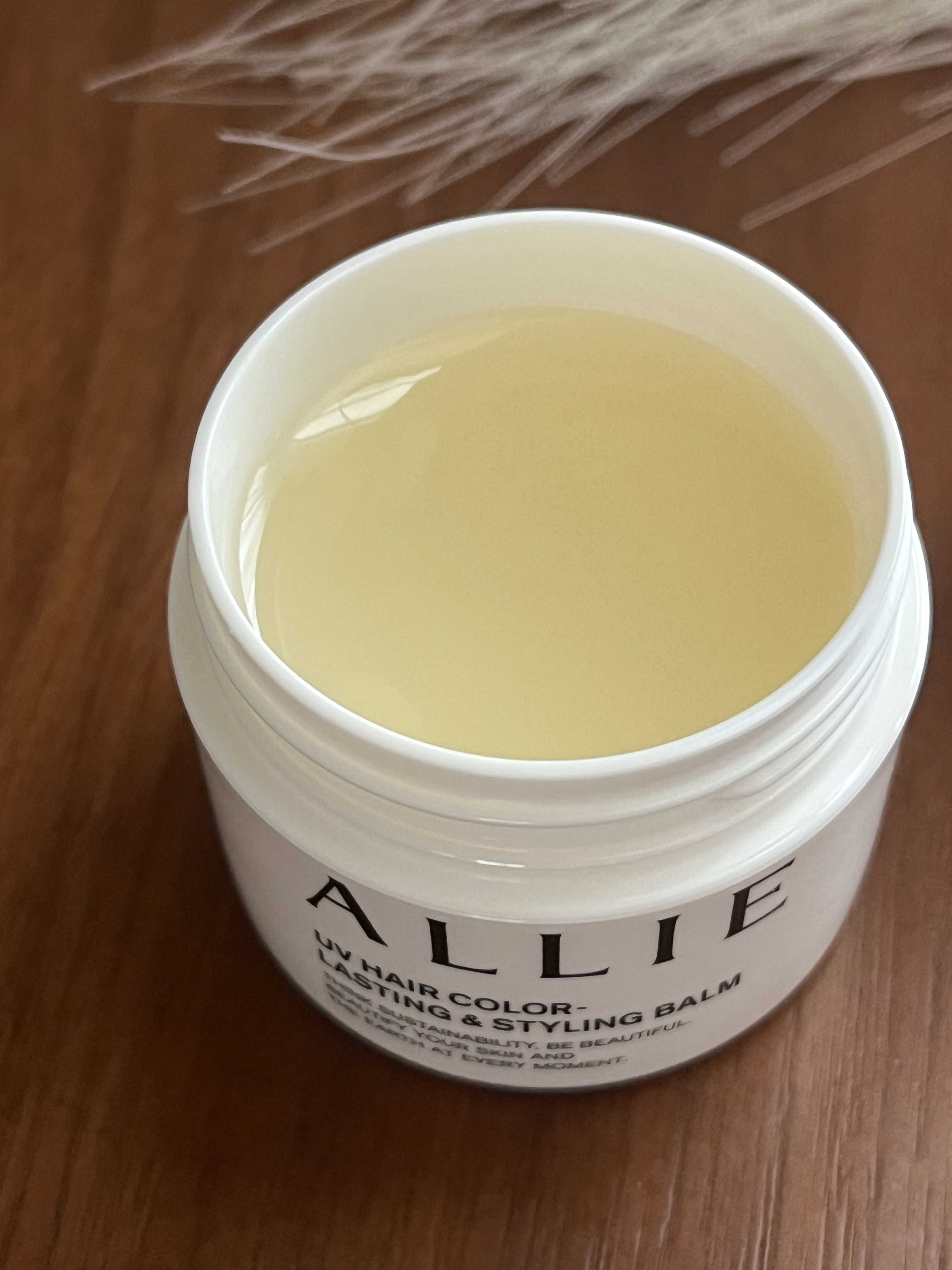 アリィー クロノビューティ UV ヘアカラーラスティング＆スタイリング バーム/アリィー/ヘアバームを使ったクチコミ（2枚目）