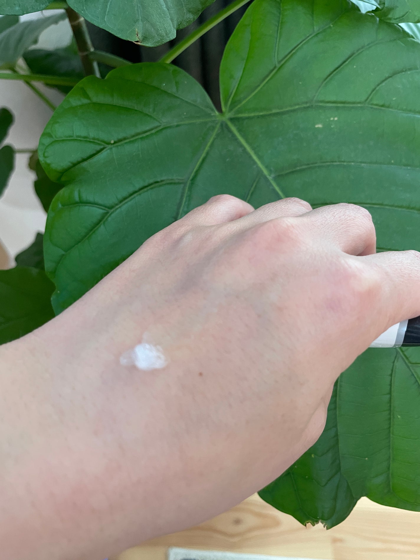 インテンスリペア ハンドクリーム/Neutrogena/ハンドクリームを使ったクチコミ(2枚目)