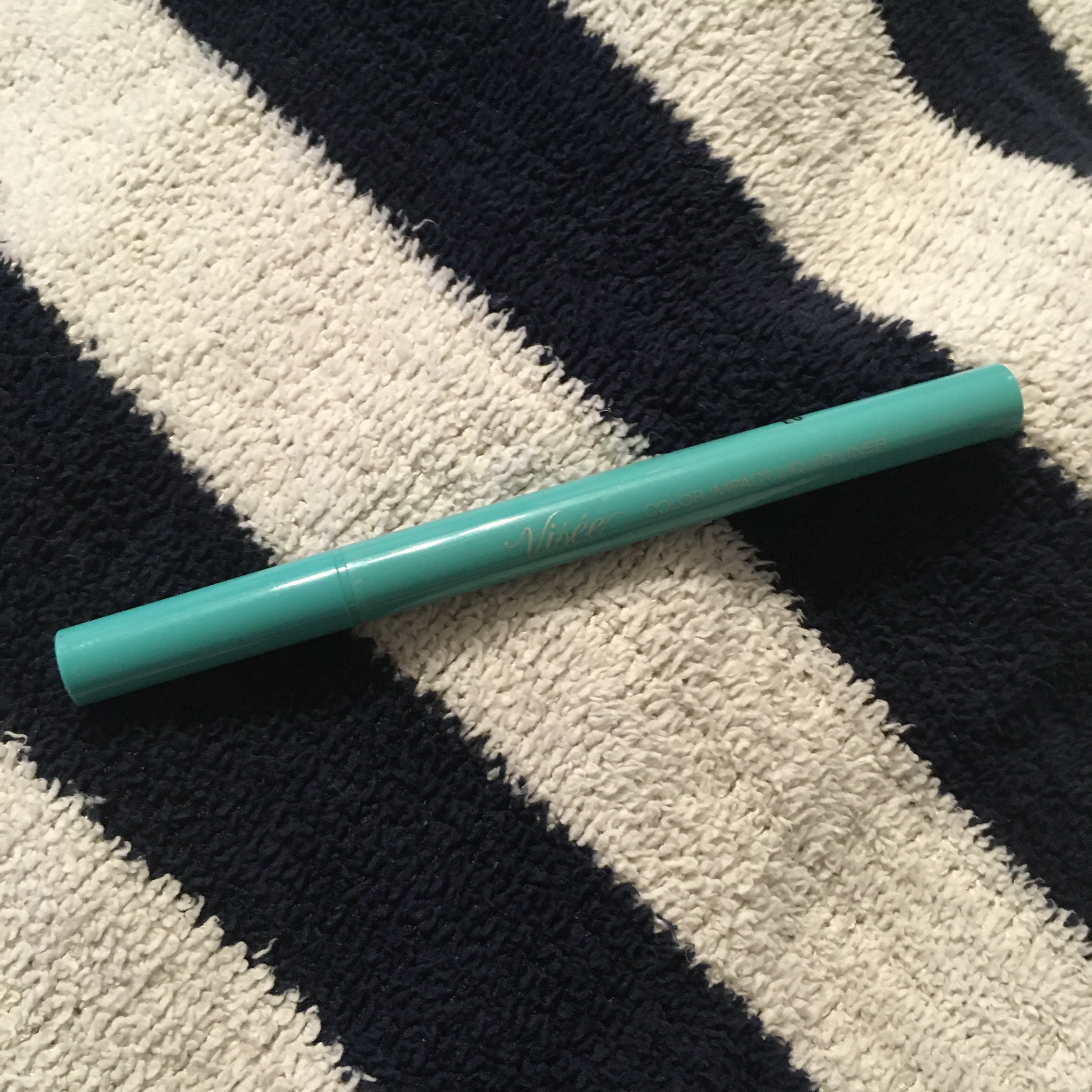 カラーインパクト リキッドライナー GR741(限定)/Visée/リキッドアイライナーを使ったクチコミ（1枚目）