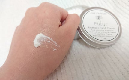 オードパルファム #03 Fleur〔フルール〕/AUX PARADIS/香水(レディース)を使ったクチコミ(2枚目)