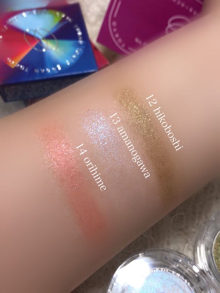 マルチグリッターカラー/ENBAN TOKYO/単色アイシャドウを使ったクチコミ(2枚目)