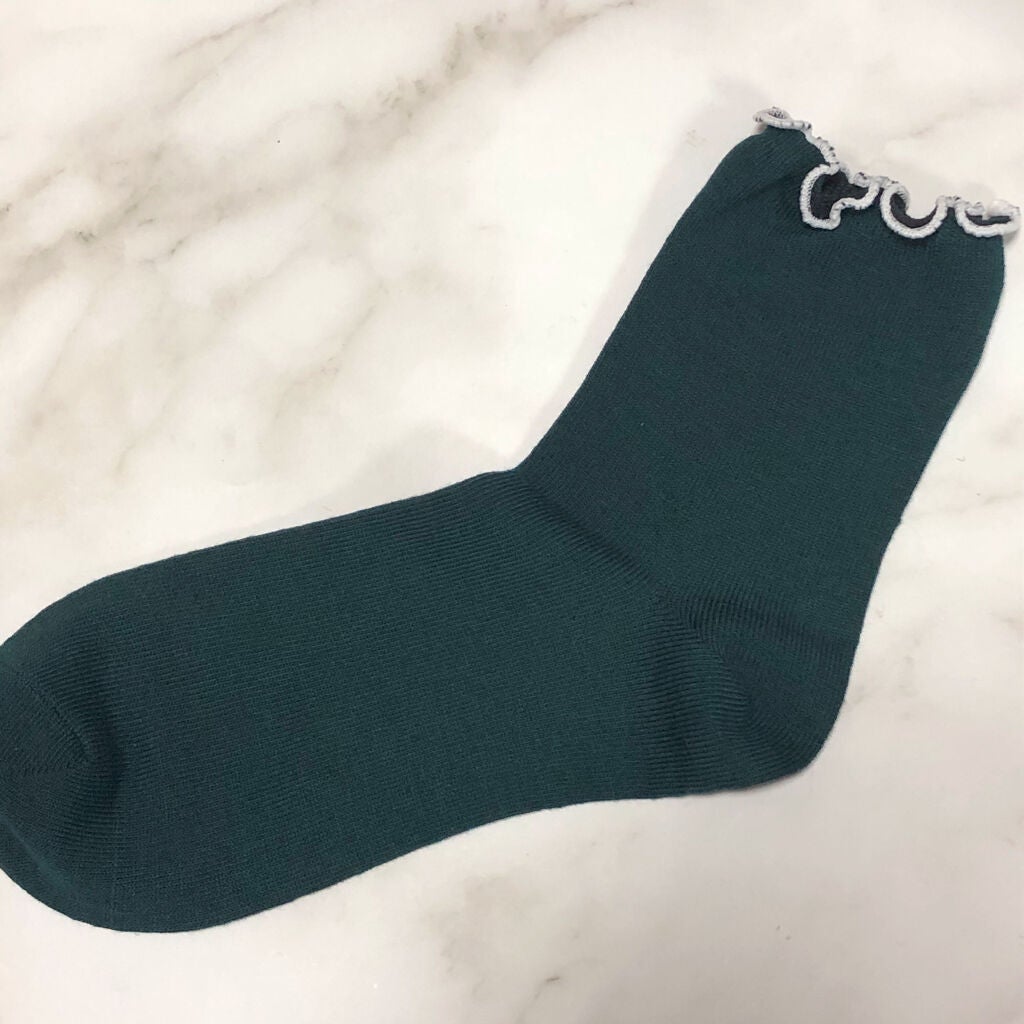 usa-usa on LIPS 「可愛くてお洒落な靴下が100円で手に入る👟✨セリア ladie..」(3枚目)