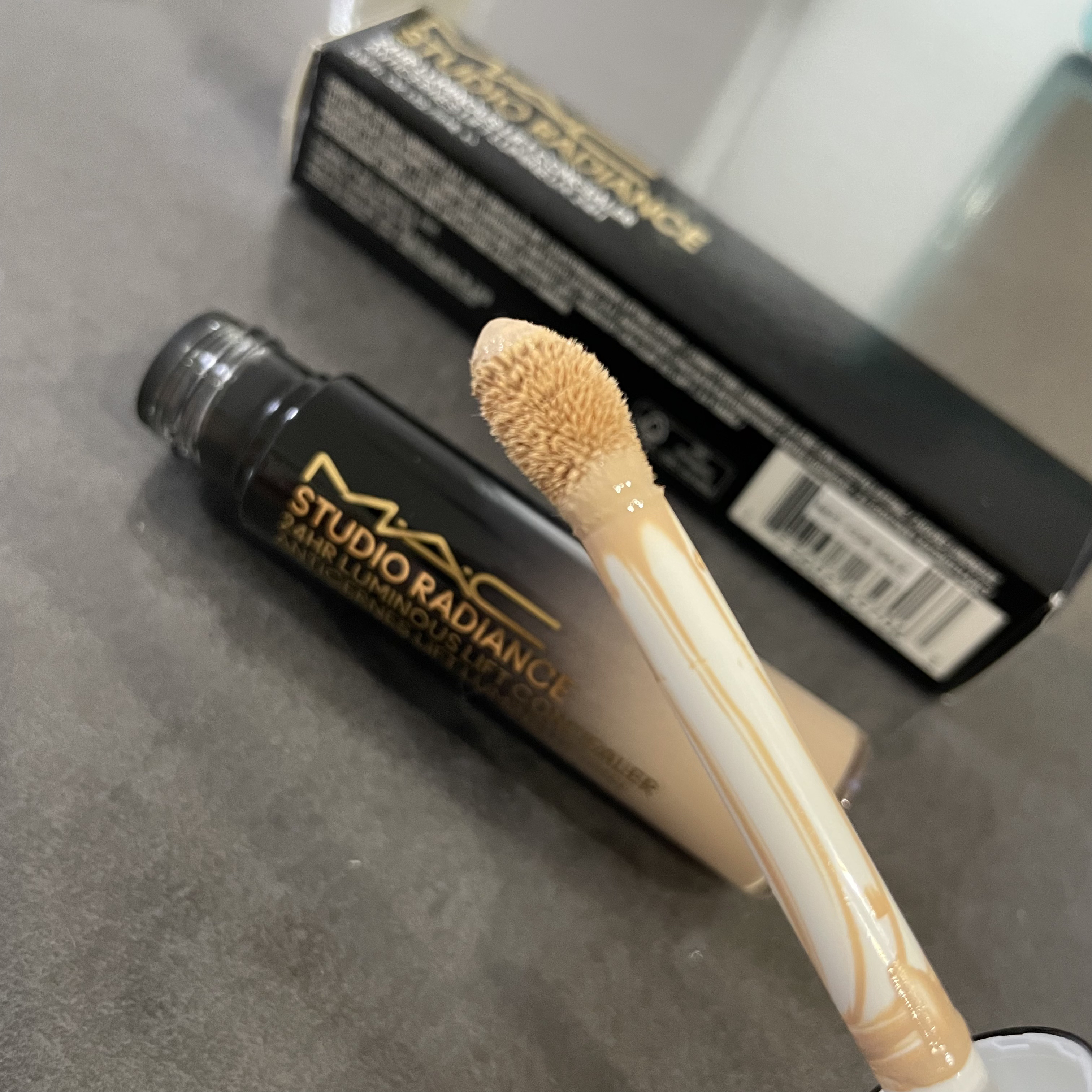 #270S ミニ ラウンド スラント ブラシ/M・A・C/メイクブラシを使ったクチコミ（3枚目）