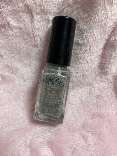 ネイルホリック ネイルホリック アートのクチコミ「シルバーラメのポリッシュ

NAIL HOLIC ネイルホリック アートSV082 5ml 3.....」（1枚目）