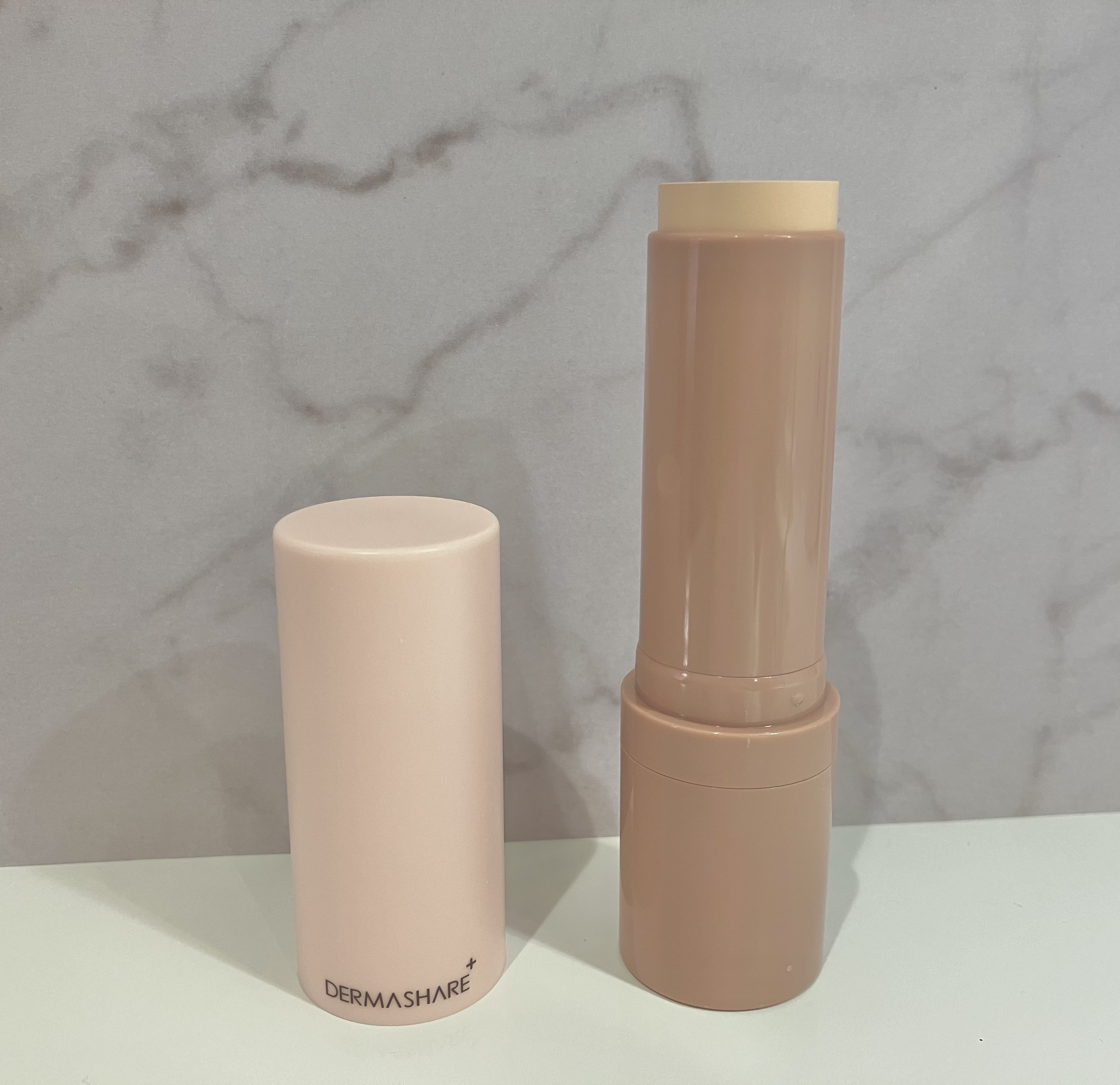 ヴィーガンナチュラルカバースティックファンデーション/DERMASHARE/その他ファンデーションを使ったクチコミ（1枚目）