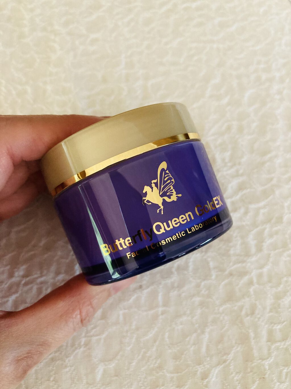 バタフライクイーン ゴールドエクストラ/フェイシャルコスメティック研究所/オールインワン化粧品を使ったクチコミ（1枚目）