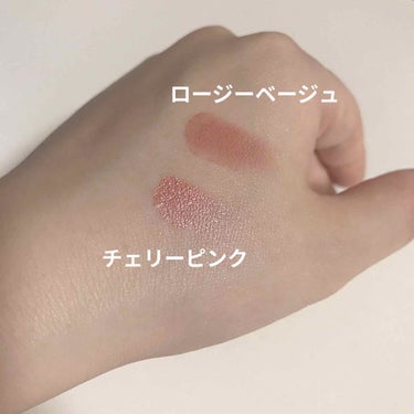 UR GLAM　POWDER EYESHADOW ロージーベージュ/U R GLAM/シングルアイシャドウを使ったクチコミ（2枚目）