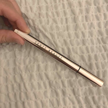 FENTY BEAUTY BY RIHANNA Flyliner Longwear Liquid Eyeliner/FENTY BEAUTY BY RIHANNA/リキッドアイライナーを使ったクチコミ（1枚目）