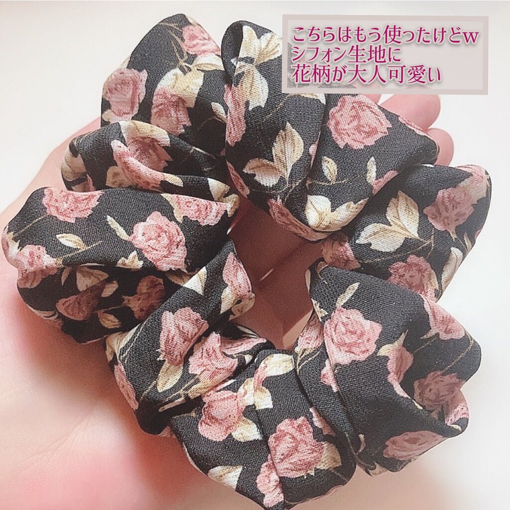 シフォンデザインシュシュ/キャンドゥ/ヘアアクセサリーを使ったクチコミ(2枚目)
