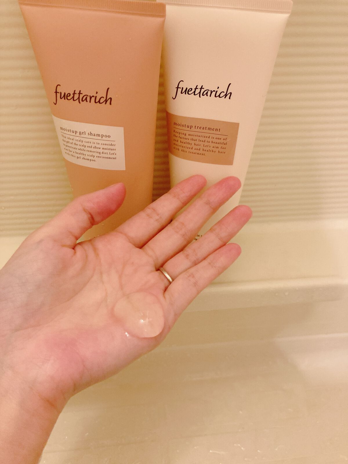 モイストアップ ジェル シャンプー/トリートメント/fuettarich (フエッタリッチ)/サロンシャンプーを使ったクチコミ（3枚目）