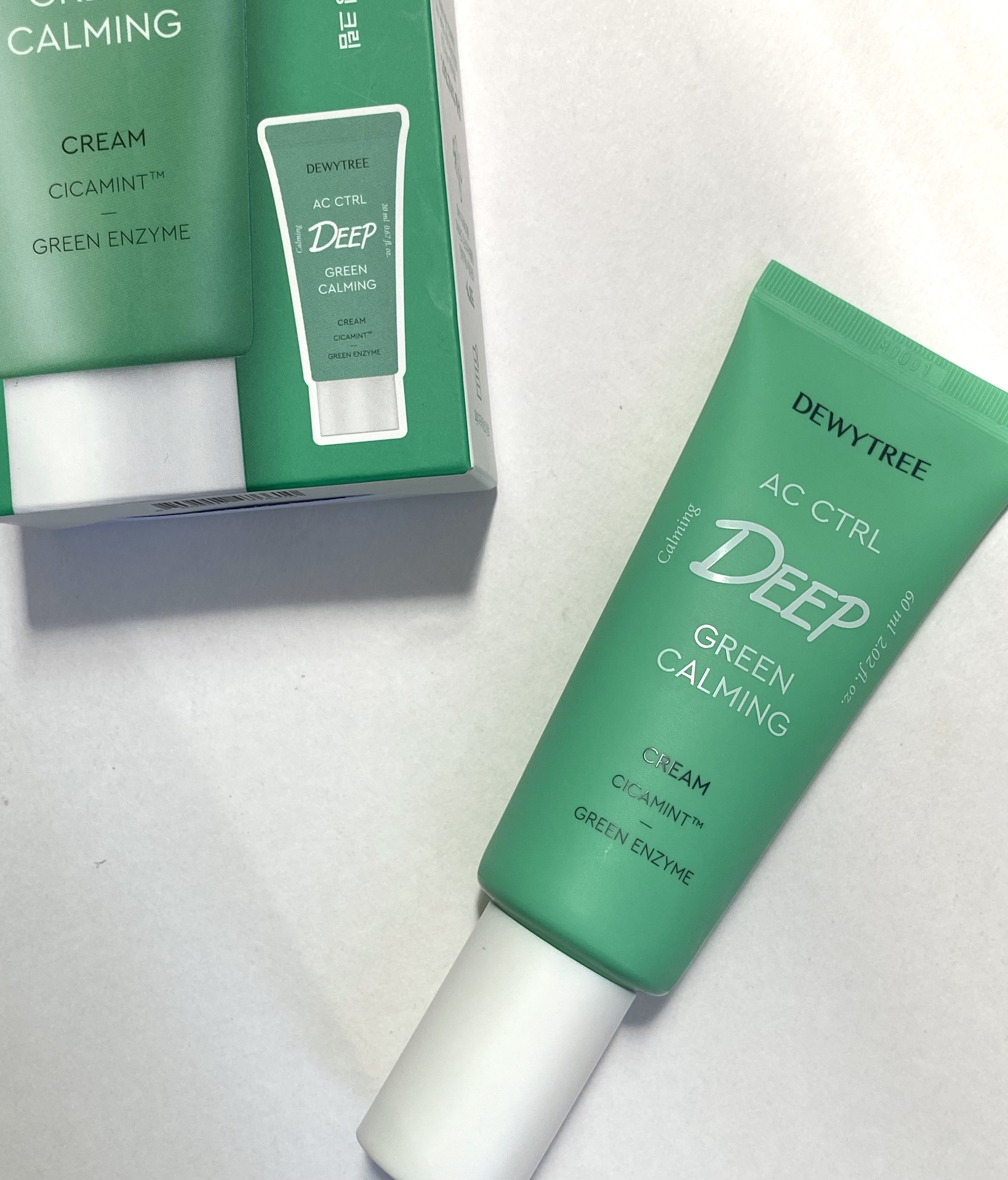 DEWYTREE グリーンカーミングクリームのクチコミ「DEWYTREE💚

ACコントロールディープグリーンカーミングクリーム

敏感肌のための
ク.....」（1枚目）