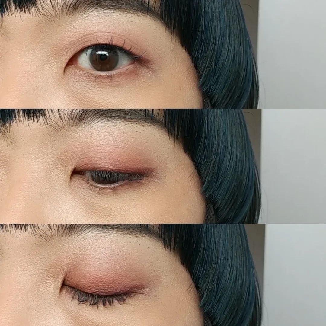 リュクス チーク & ハイライト パレット ゴールデングロウ/BOBBI BROWN/パウダーハイライトを使ったクチコミ（2枚目）