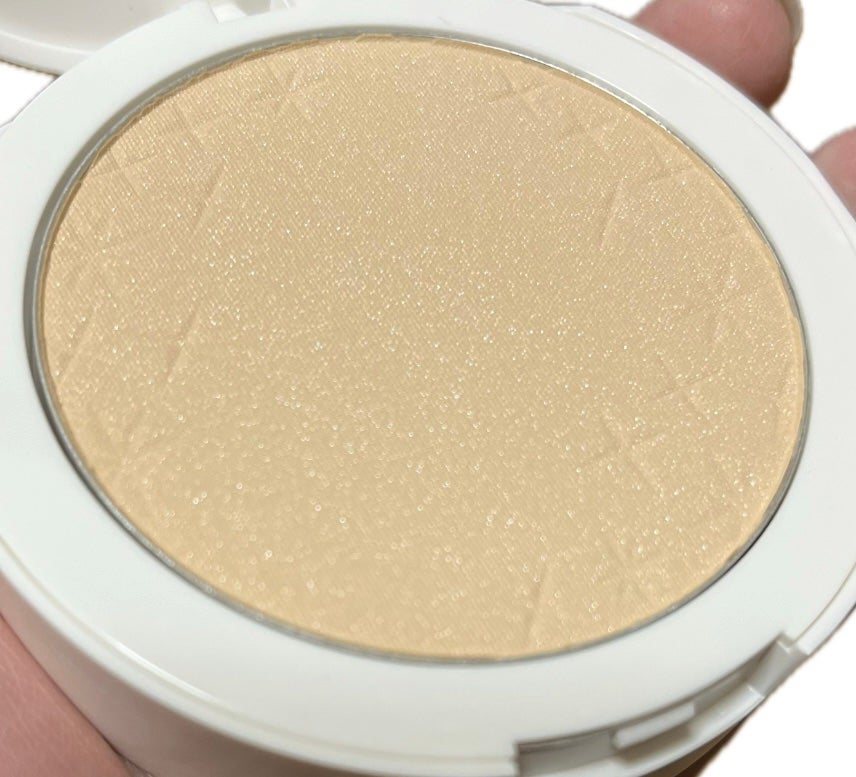 スキンライト プレスト パウダー N/REVLON/プレストパウダーを使ったクチコミ(2枚目)