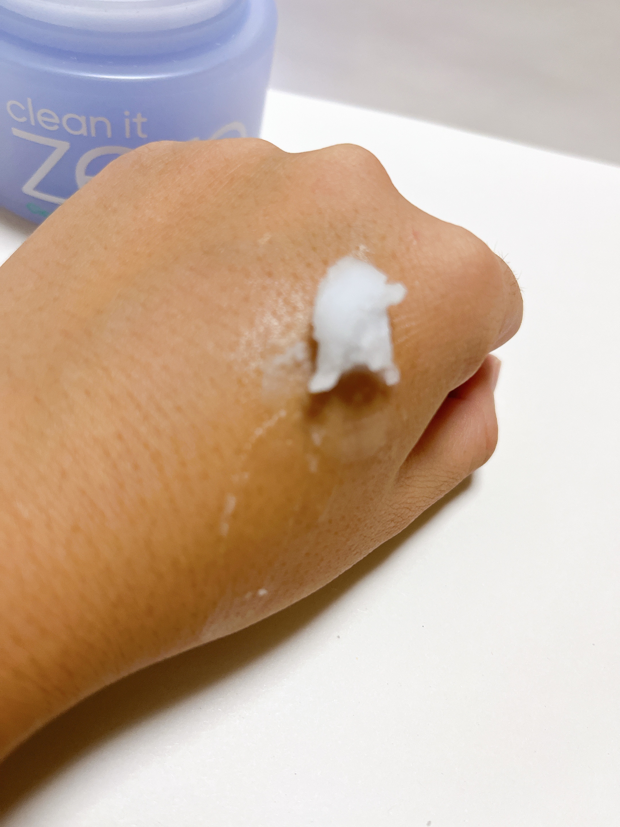 BANILA CO バニラコ クリーンイットゼロ クレンジングバーム ピュリファイングのクチコミ「肌にやさしくメイクを落とす

BANILA CO
バニラコ クリーンイットゼロ クレンジングバ.....」（3枚目）