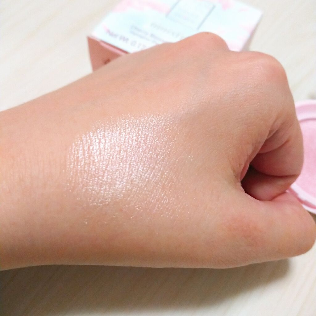 チェリーブロッサム ルミナイザー 2020 Jeju Color Picker/innisfree/パウダーハイライトを使ったクチコミ（3枚目）