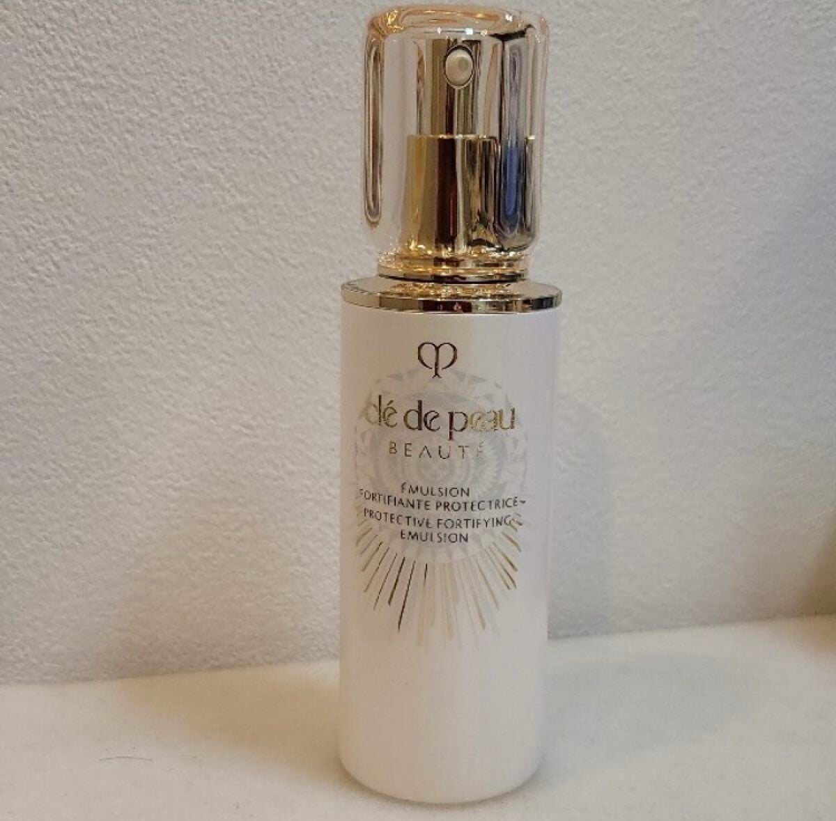 エマルションプロテクトゥリスn/クレ・ド・ポー ボーテ/乳液を使ったクチコミ(1枚目)