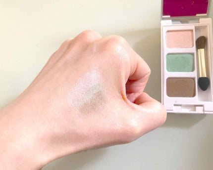 シルキーブラッシュ/EPORASHE/パウダーチークを使ったクチコミ(1枚目)