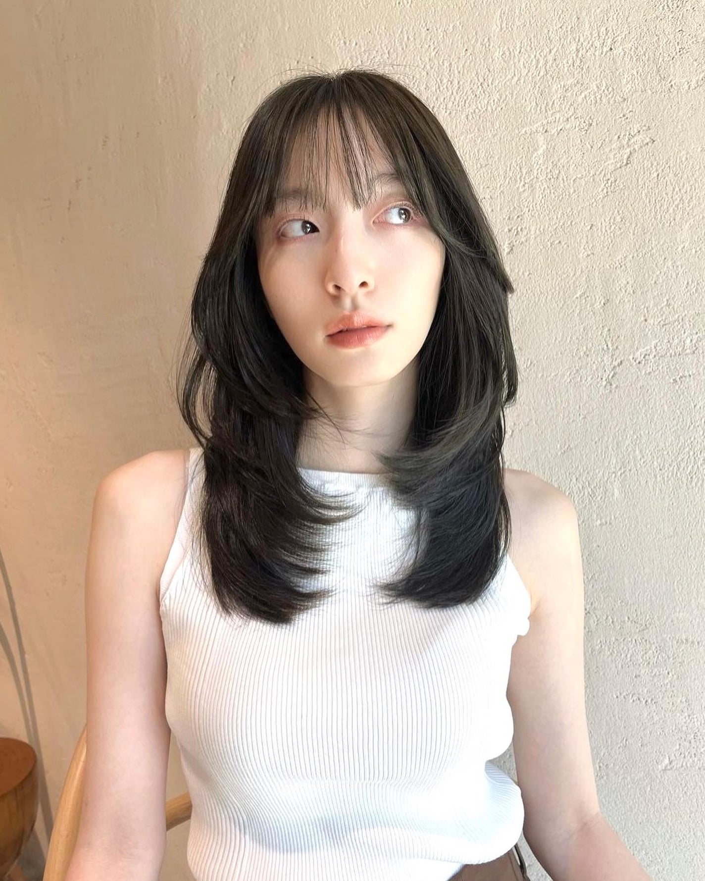 HARUNA on LIPS 「たっぷりレイヤー♡鎖骨辺りからスタートした、大人上品なレイヤー..」(3枚目)