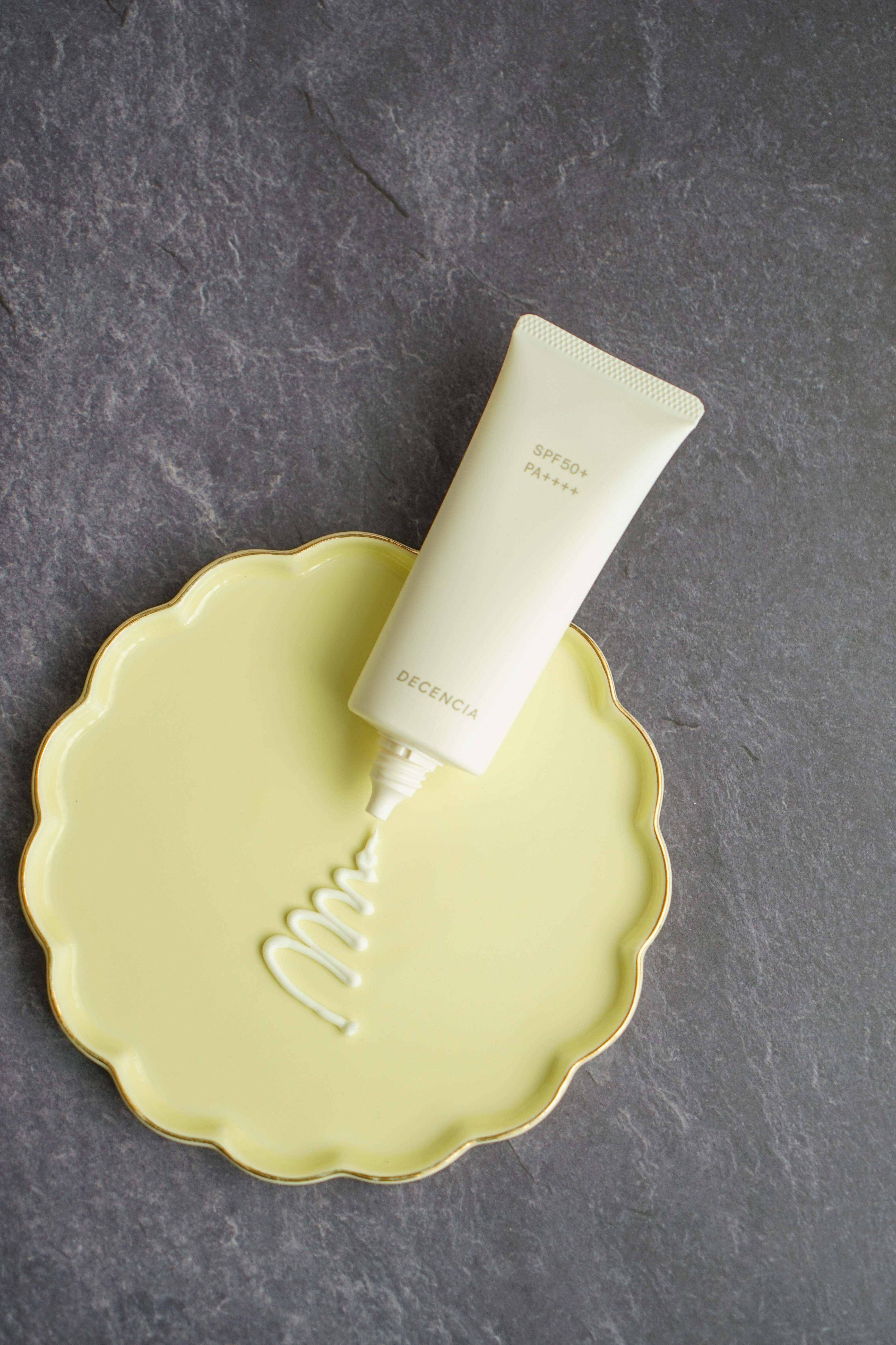 ディセンシア フローレス UVプロテクター/DECENCIA/日焼け止めローションを使ったクチコミ（2枚目）