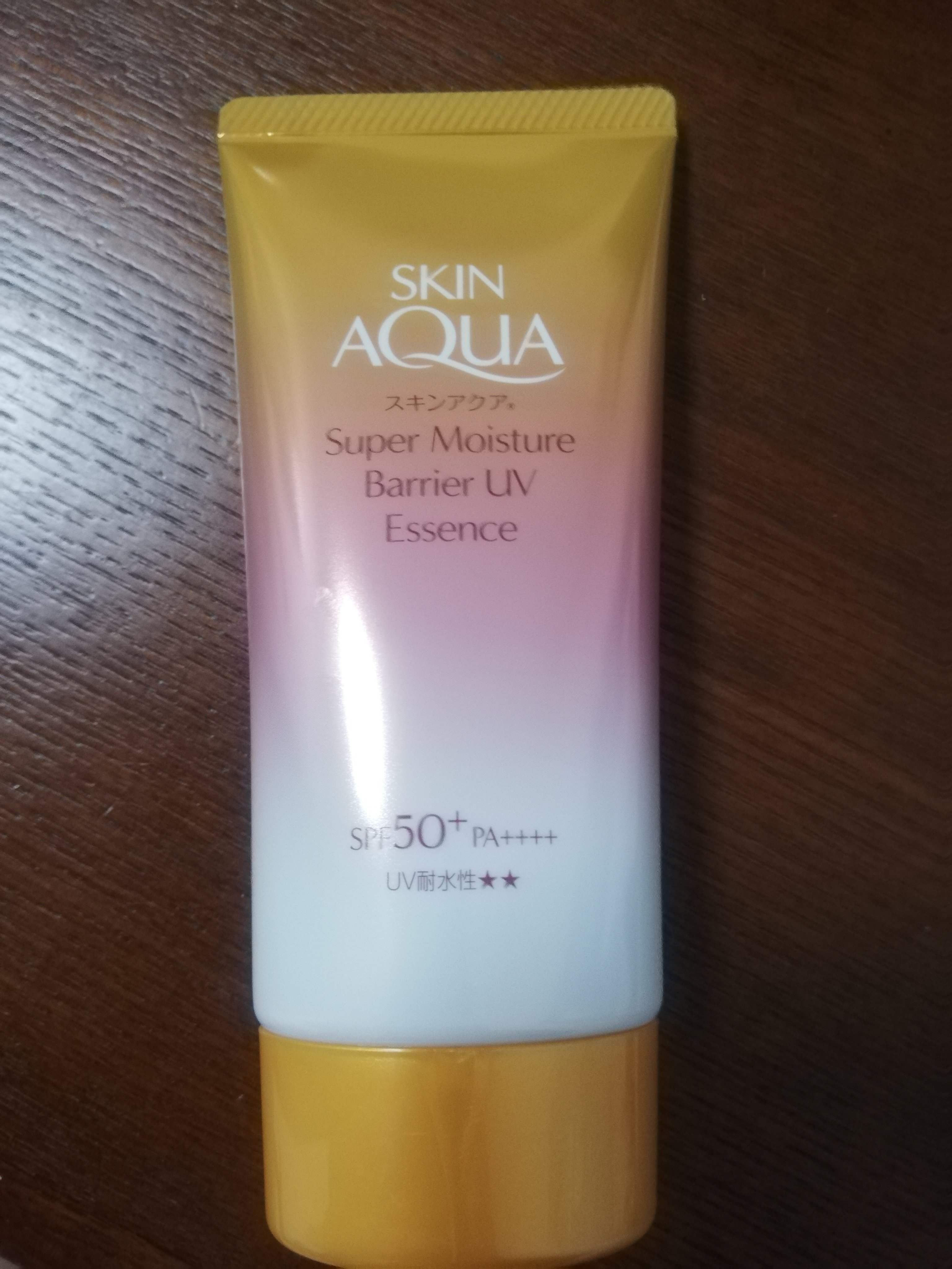スキンアクア スーパーモイスチャー バリアUVエッセンス/スキンアクア/日焼け止めローションを使ったクチコミ（1枚目）