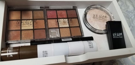 UR GLAM BLOOMING EYE COLOR PALETTE/U R GLAM/アイシャドウパレットを使ったクチコミ(1枚目)