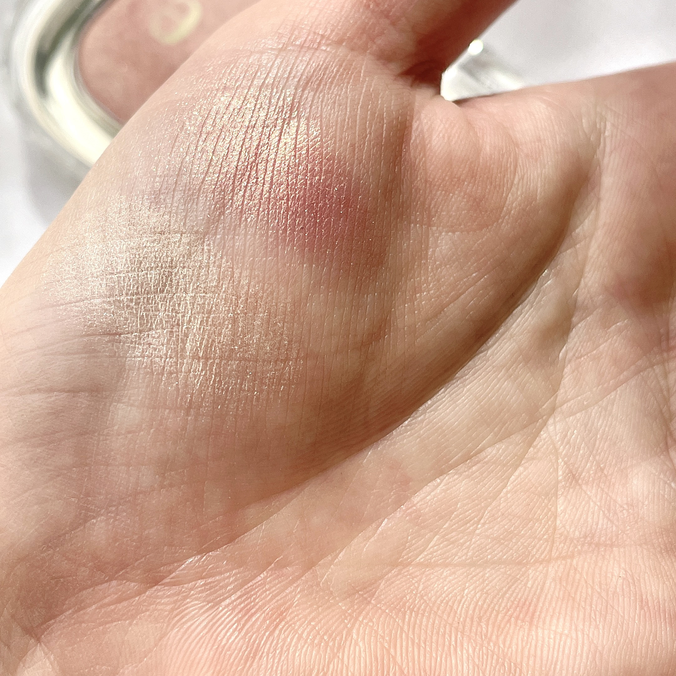 BACKED POWDER 003ミルキーバイオレット/Ameli/プレストパウダーを使ったクチコミ（2枚目）