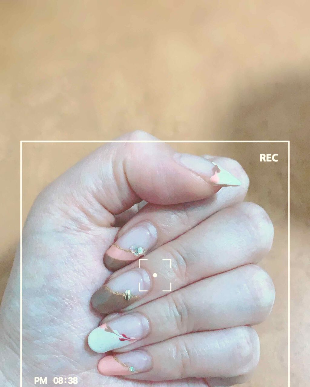 ちゃほ on LIPS 「2月のネイル(・∀・)バレンタインが近いのでチョコレートネイル..」(2枚目)