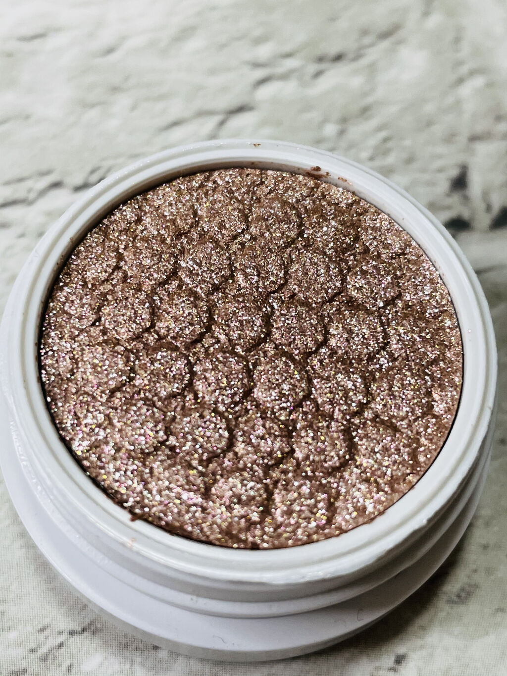 Super Shock Shadow/ColourPop/単色アイシャドウを使ったクチコミ（3枚目）