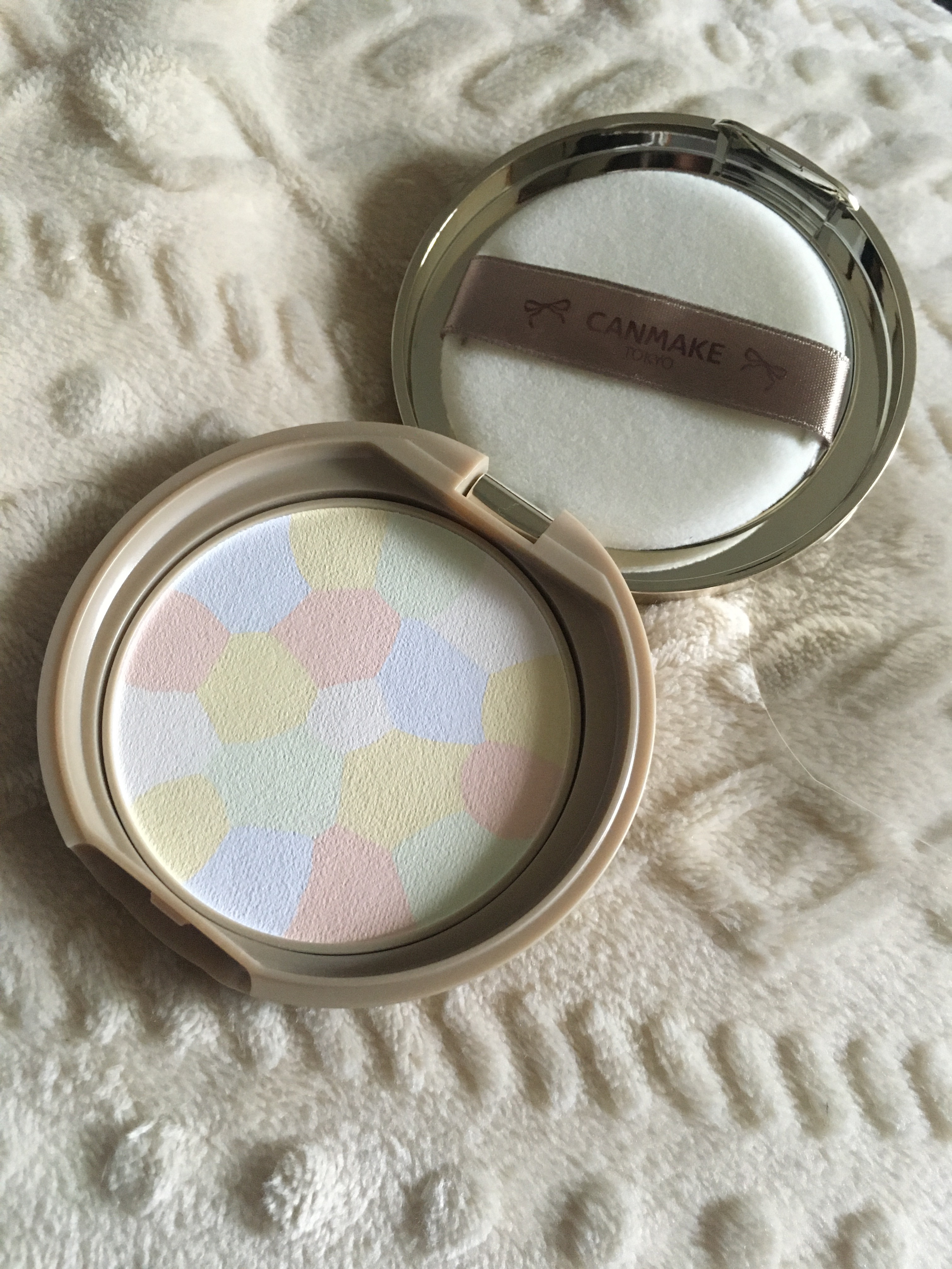 マシュマロフィニッシュパウダー　～Abloom～/キャンメイク/プレストパウダーを使ったクチコミ（1枚目）