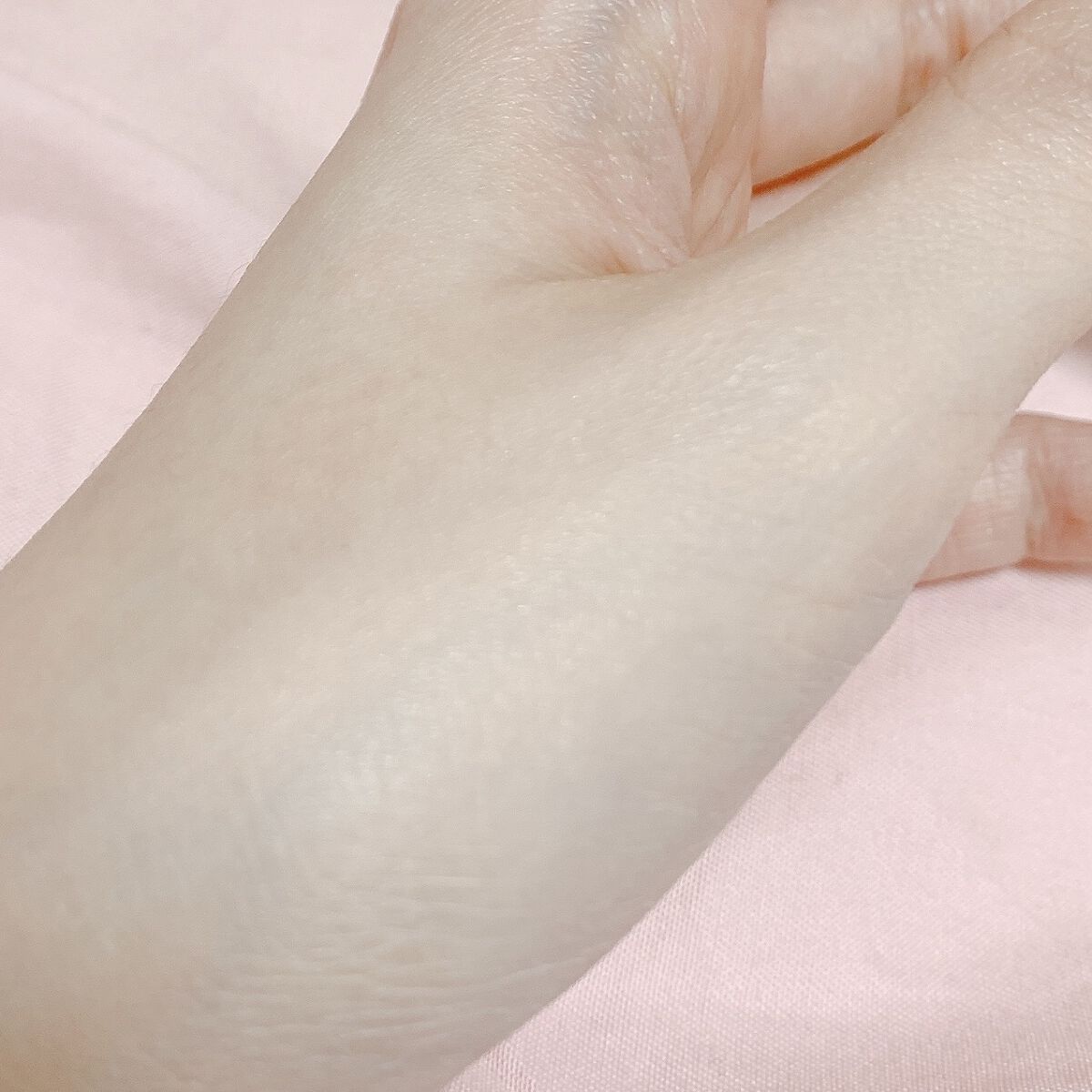 モイスチュアライジング ファンデーション プライマー/PAUL & JOE BEAUTE/化粧下地を使ったクチコミ（3枚目）