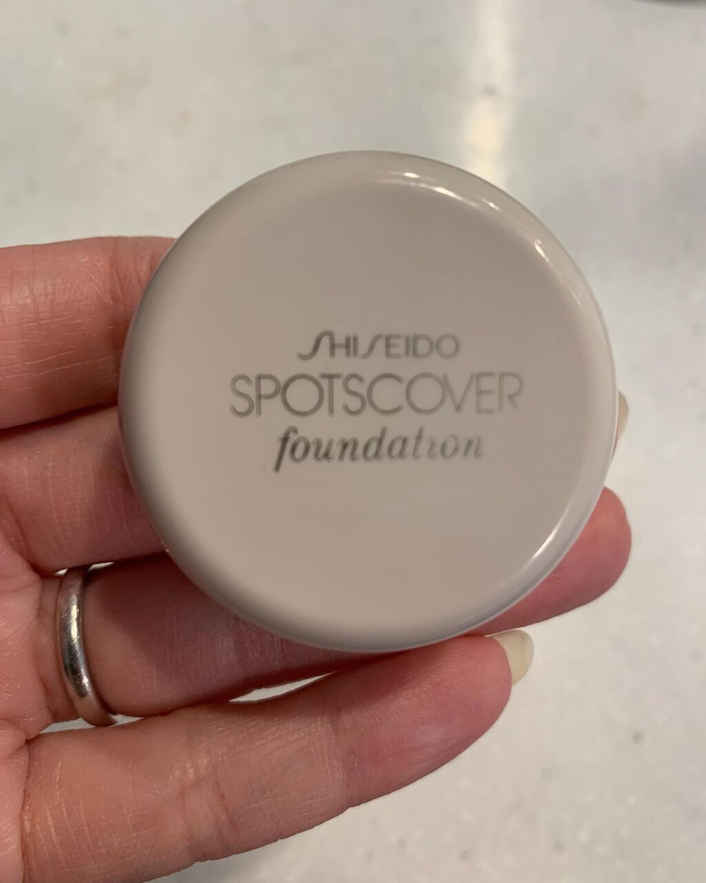 スポッツカバー ファウンデイション （ベースカラー）H100/SHISEIDO/クリームコンシーラーを使ったクチコミ（1枚目）