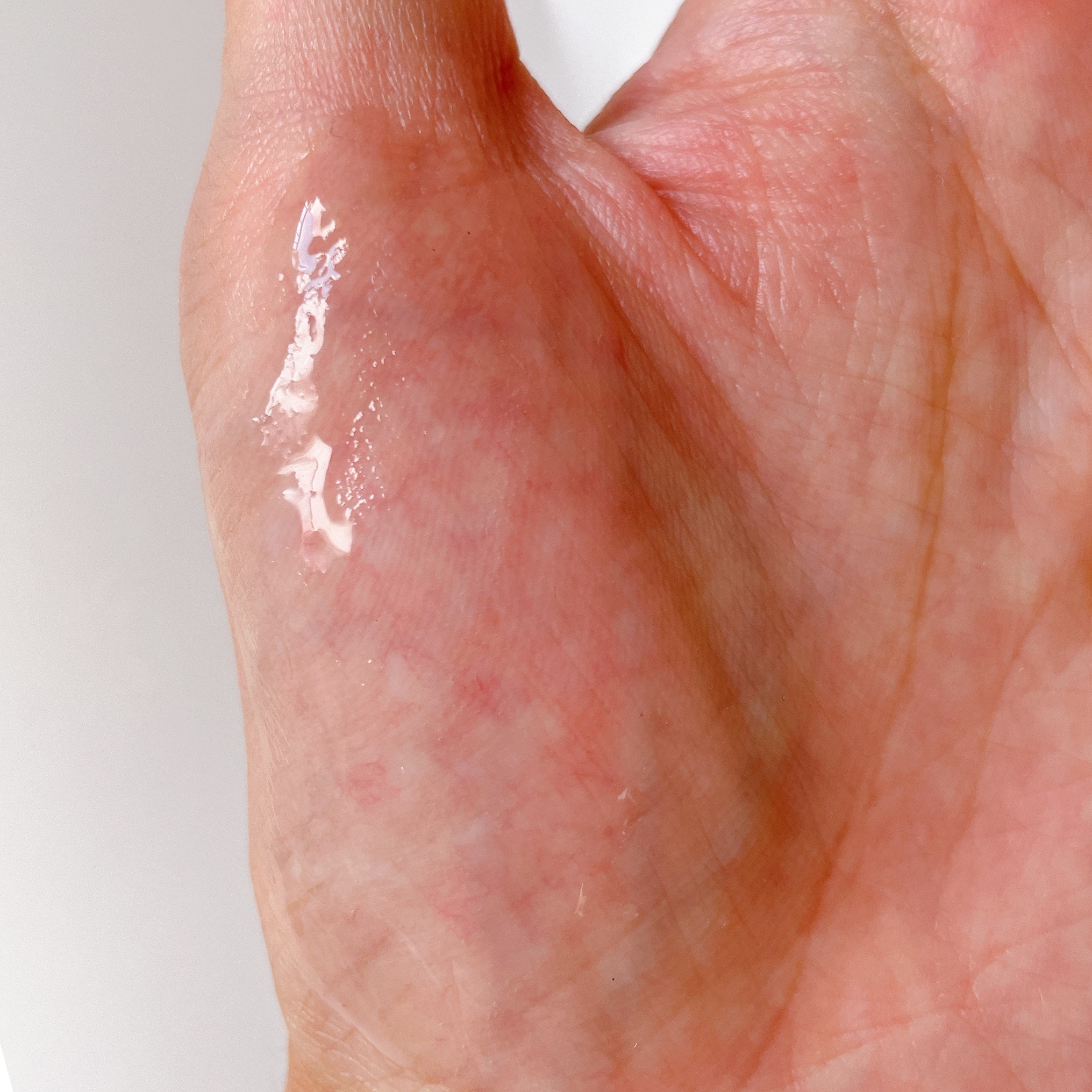 ピンクアロエムチンセラム/APRILSKIN/美容液を使ったクチコミ（2枚目）