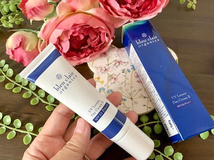 UV ラグジュアリー デイクリームII/ブルークレール/化粧下地を使ったクチコミ(3枚目)