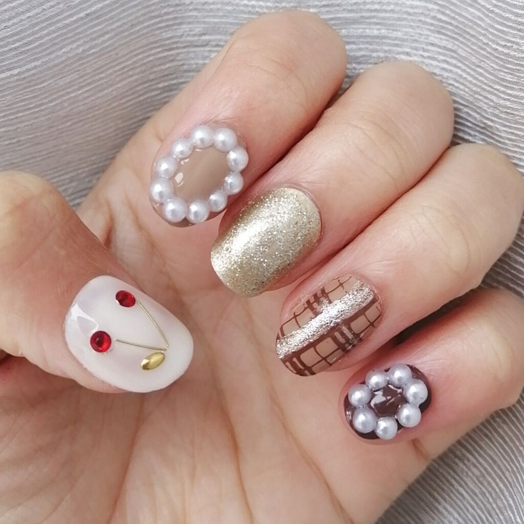 #春恋ネイル,#春ネイル,#百均ネイル,#さくらんぼネイル,#プチプラネイルのネイルデザイン