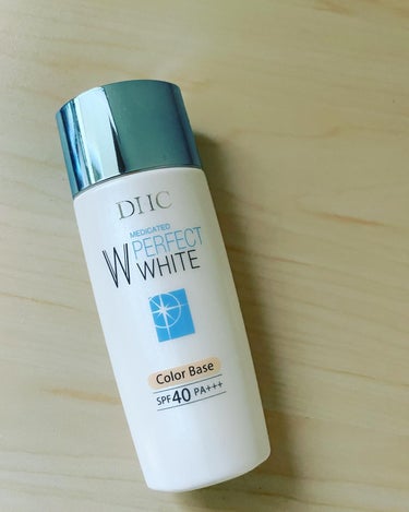 DHC 薬用PWカラーベースのクチコミ「DHC薬用パーフェクトホワイト🫧
カラーベースベージュ🫧SPF40PA +++🫧

肌弱いから.....」（1枚目）