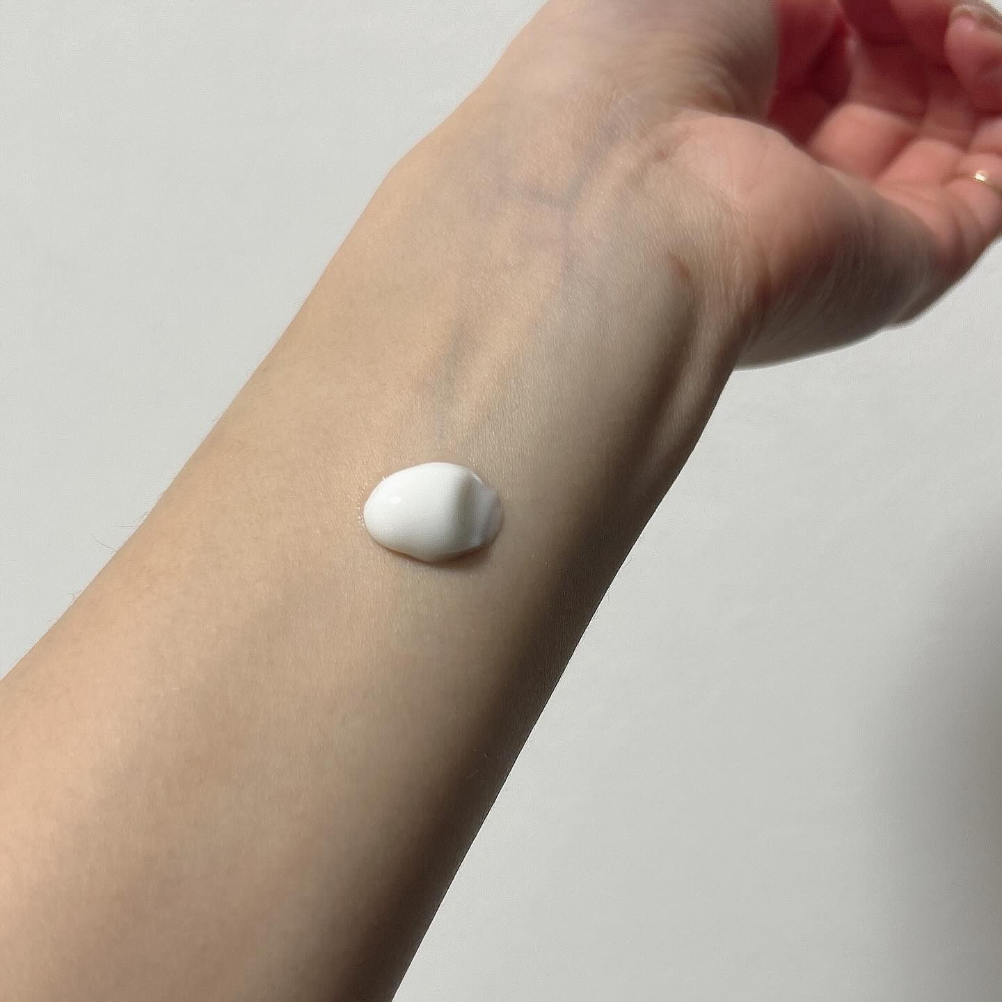 N.01 BODY SHOT CREAM/コジット/ボディクリームを使ったクチコミ（2枚目）