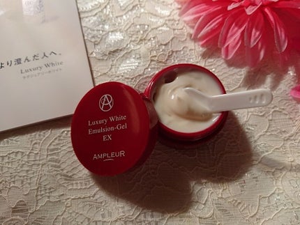 ラグジュアリーホワイト エマルジョンゲルEX/アンプルール/乳液を使ったクチコミ(2枚目)