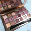 Socialite Indulgent Multi-Textured Pressed Pigment Palette /  W7