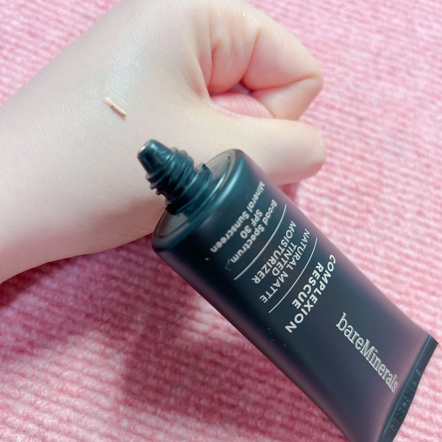 CR ナチュラル マット モイスチャライザー/bareMinerals/クリーム・エマルジョンファンデーションを使ったクチコミ(2枚目)