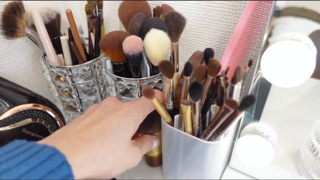 ヘアメイクみどり【YouTube】 on LIPS 「ヘアメイクアーティストのドレッサー紹介😊コスメ収納などYouT..」(6枚目)